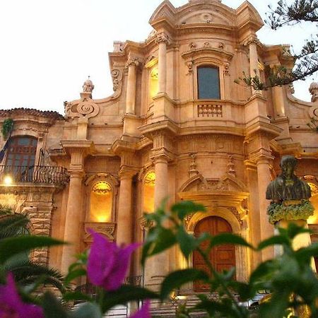 Casa Vacanze Il Quadrifoglio Apartment Noto Exterior photo