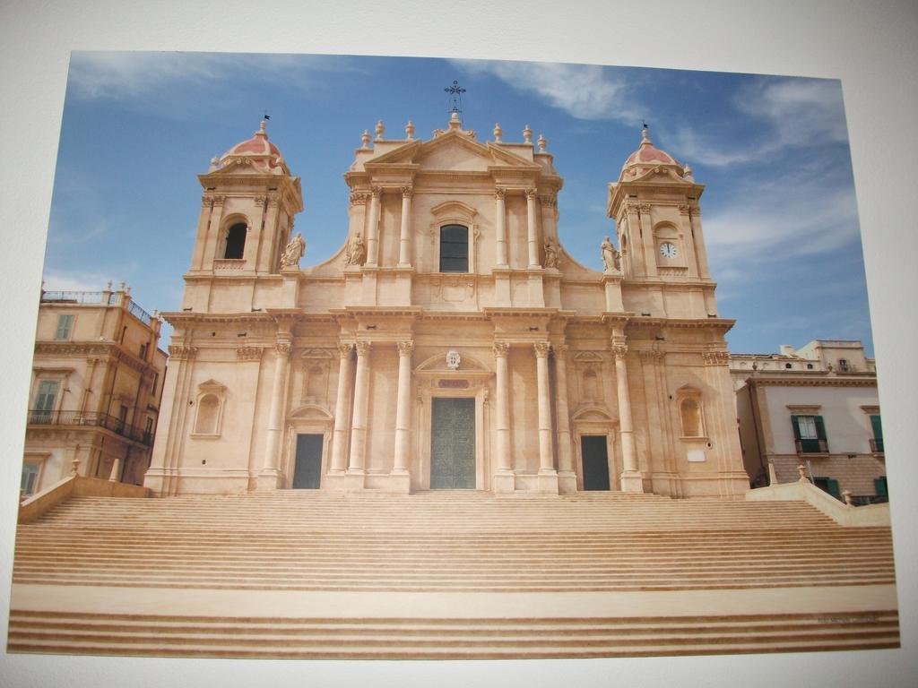 Casa Vacanze Il Quadrifoglio Apartment Noto Exterior photo